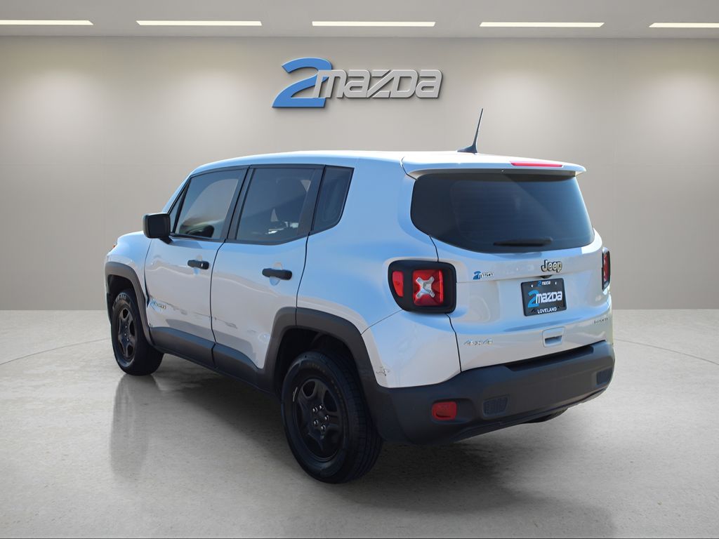 2021 Jeep Renegade Sport photo 2
