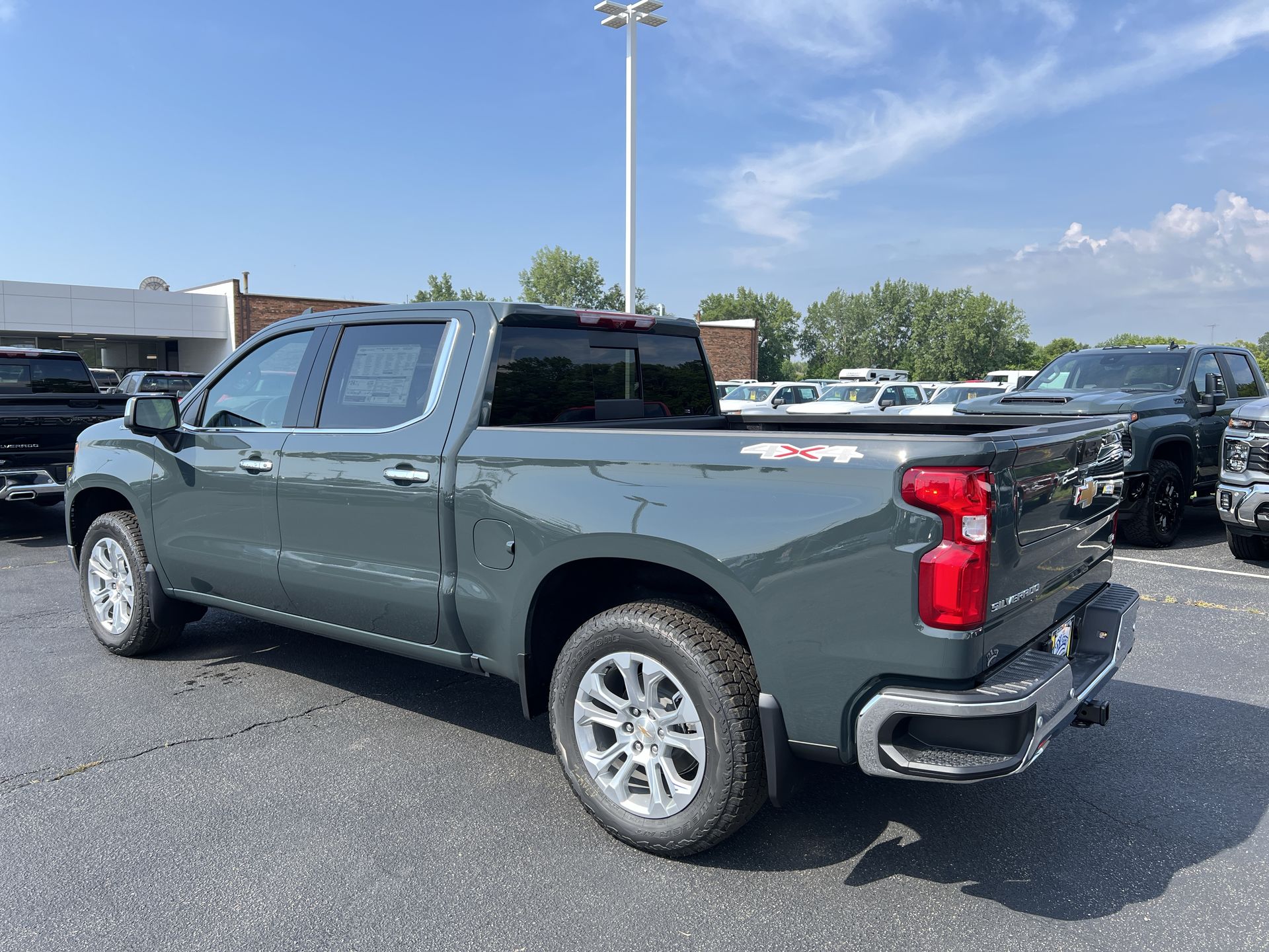 2025 Chevrolet Silverado 1500 LTZ photo 3