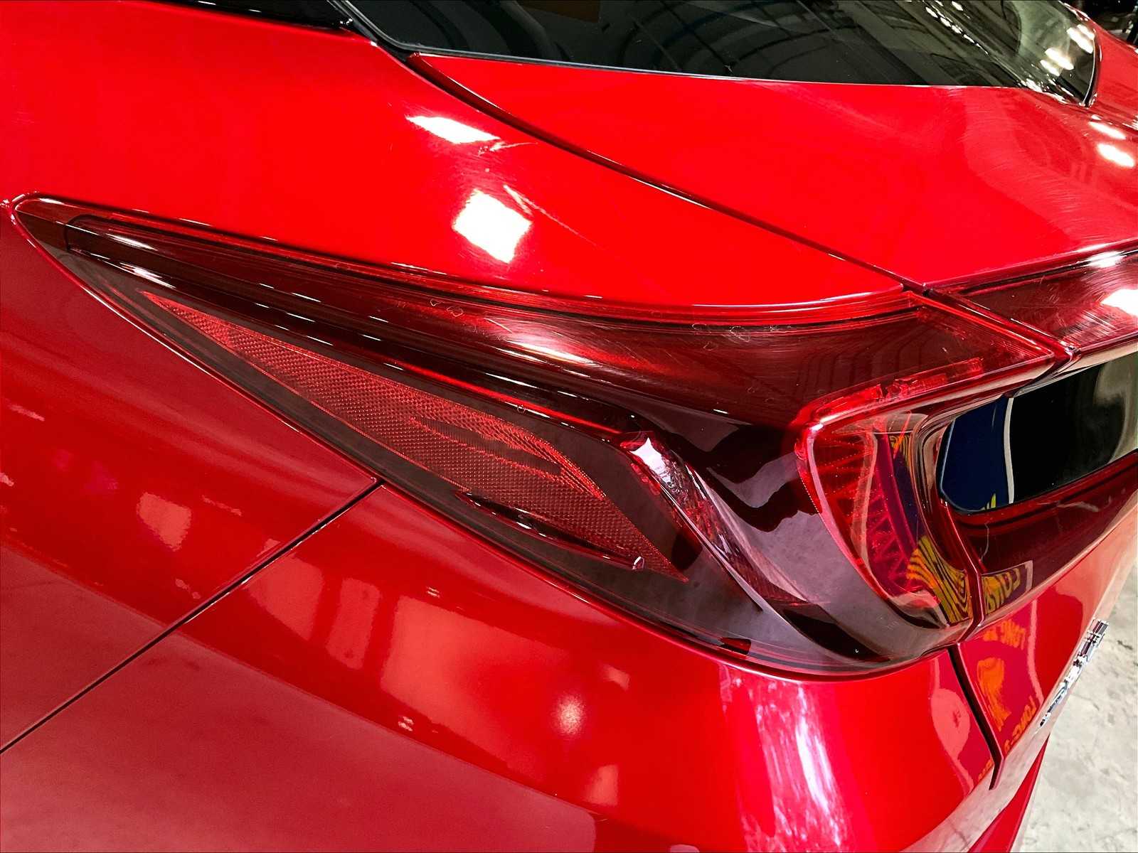 2021 Toyota Prius Prime LE photo 31
