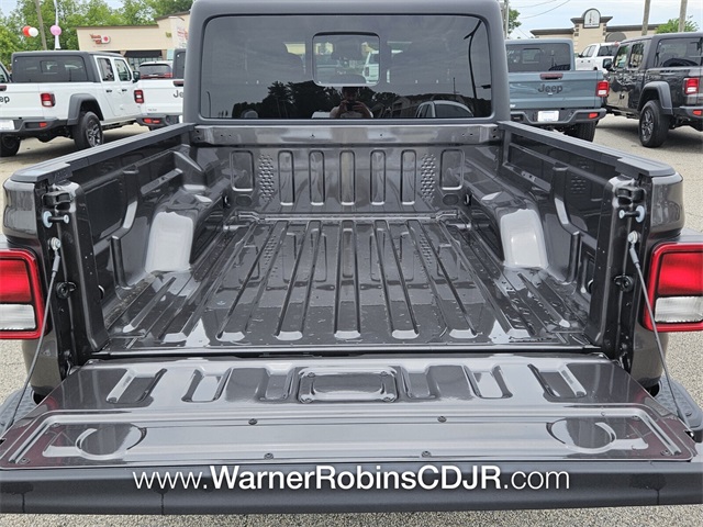 2025 Jeep Gladiator Sport S photo 11
