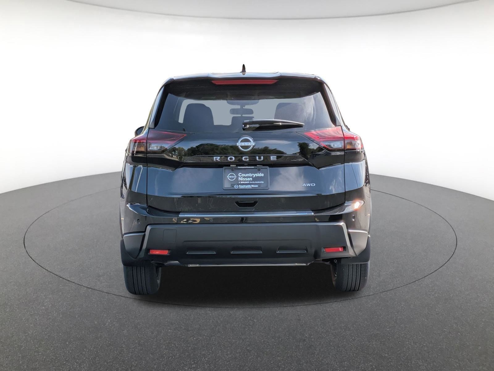 2026 Nissan Rogue SV photo 4