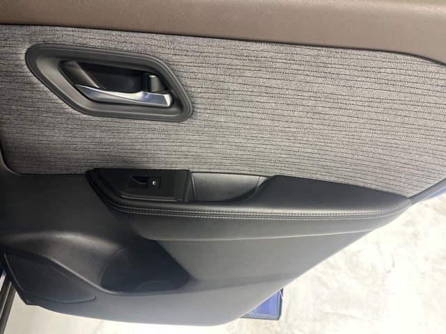 2023 Nissan Rogue SV photo 19
