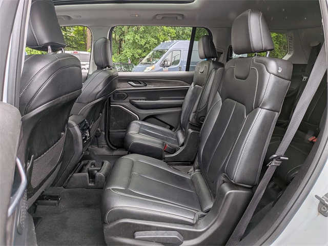 2022 Jeep Grand Cherokee Limited photo 24