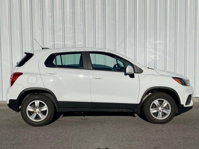 2018 Chevrolet Trax LS photo 3