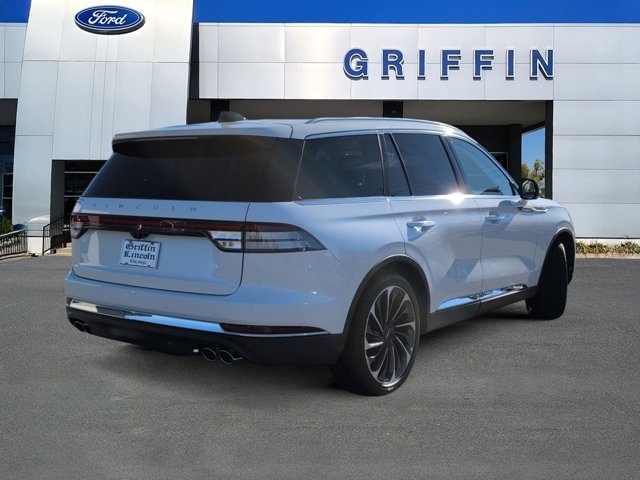 2026 Lincoln Aviator Reserve photo 3