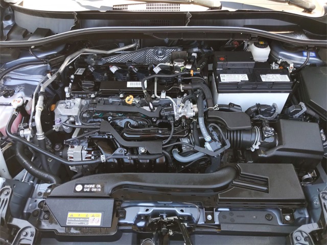 2023 Toyota Corolla Cross LE photo 33