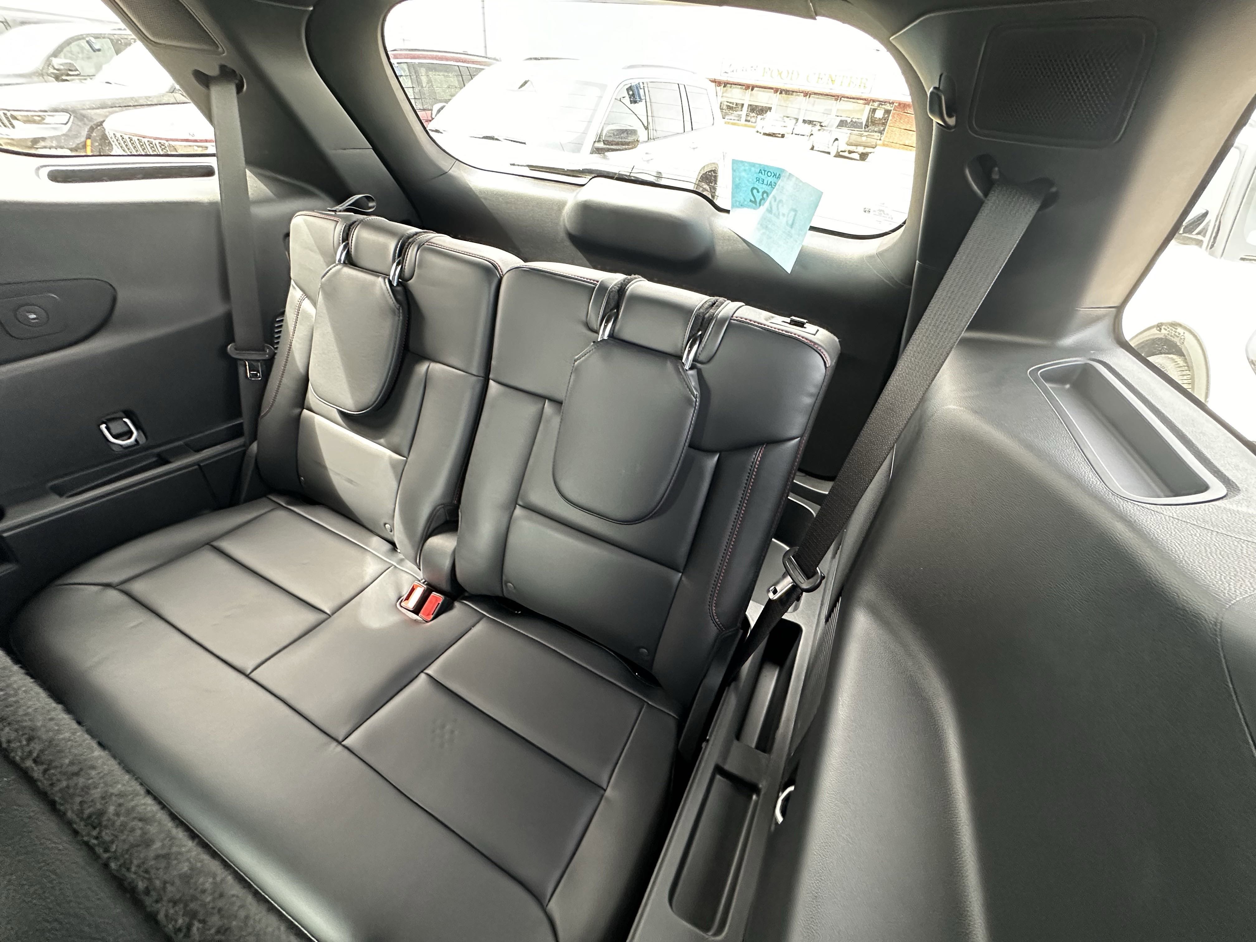 2025 Ford Explorer ST photo 3