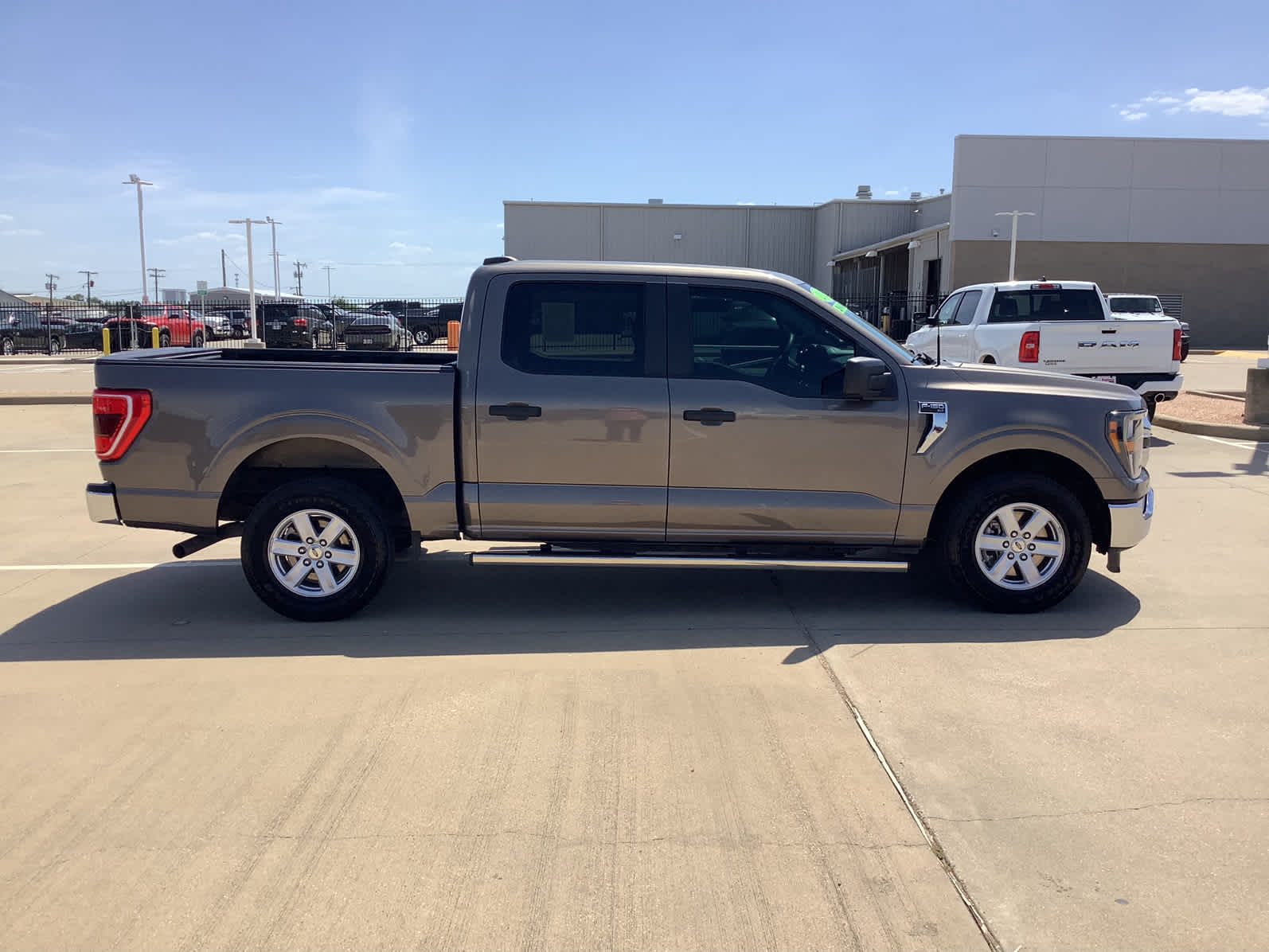 2023 Ford F-150 XLT photo 5