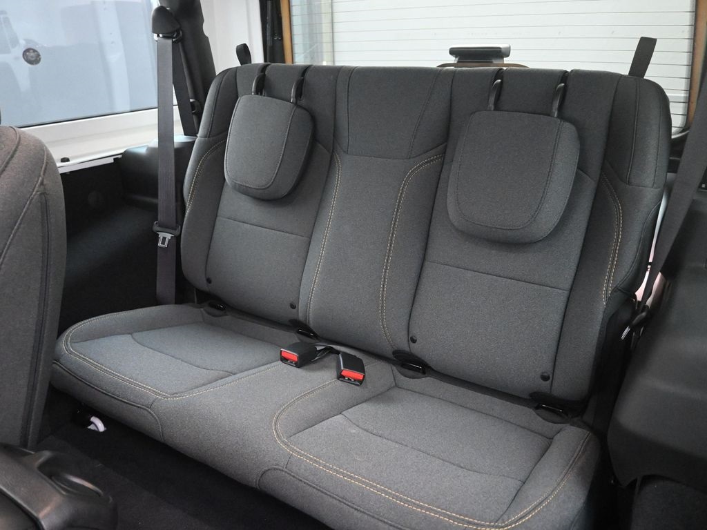 2024 Jeep Wrangler Sport S photo 24