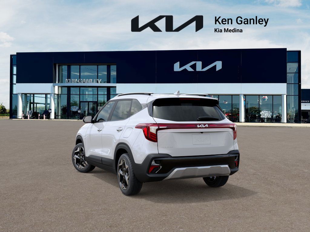 2026 Kia Seltos S photo 2