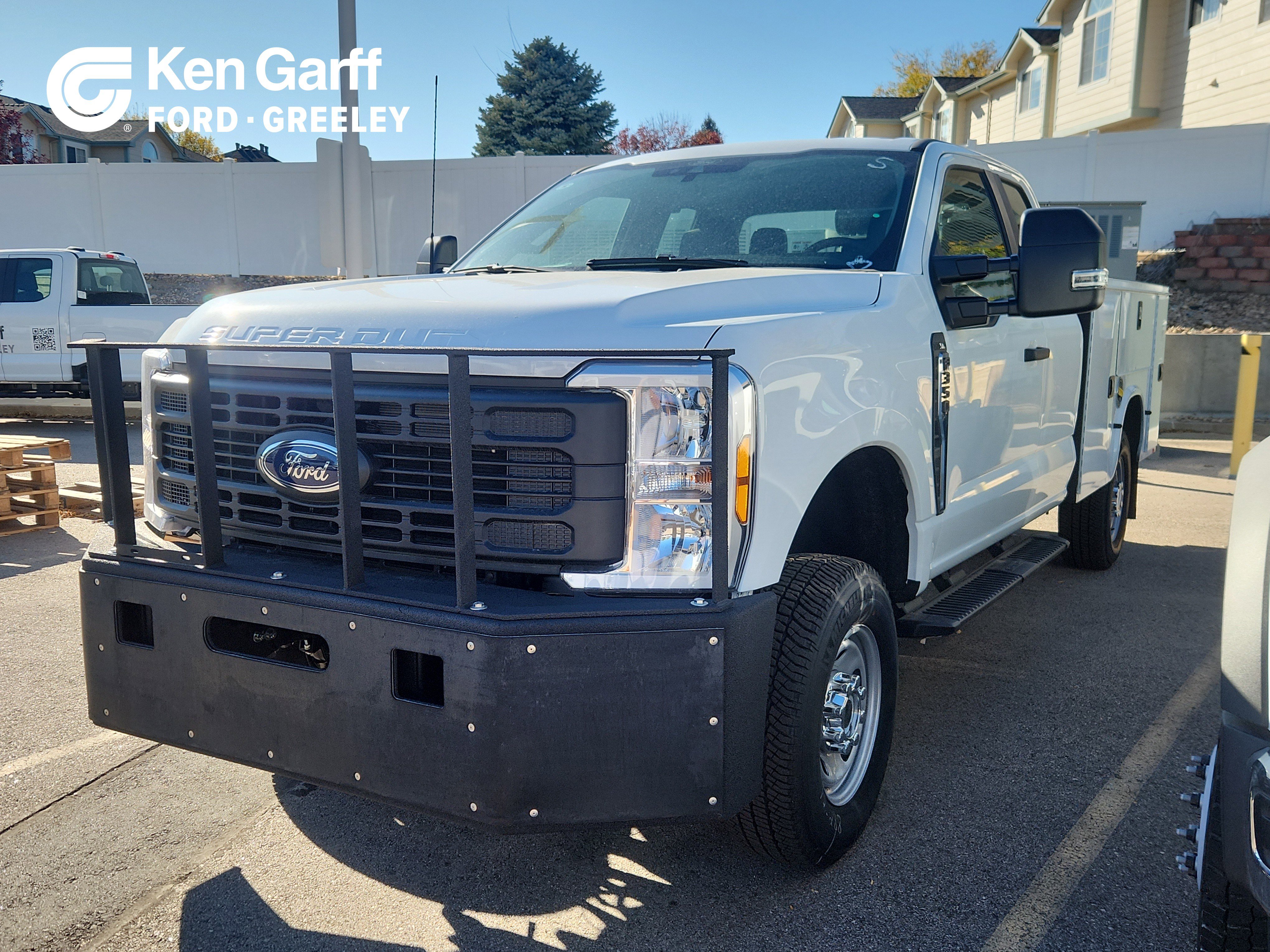 2024 Ford F-350 Super Duty XL's photo