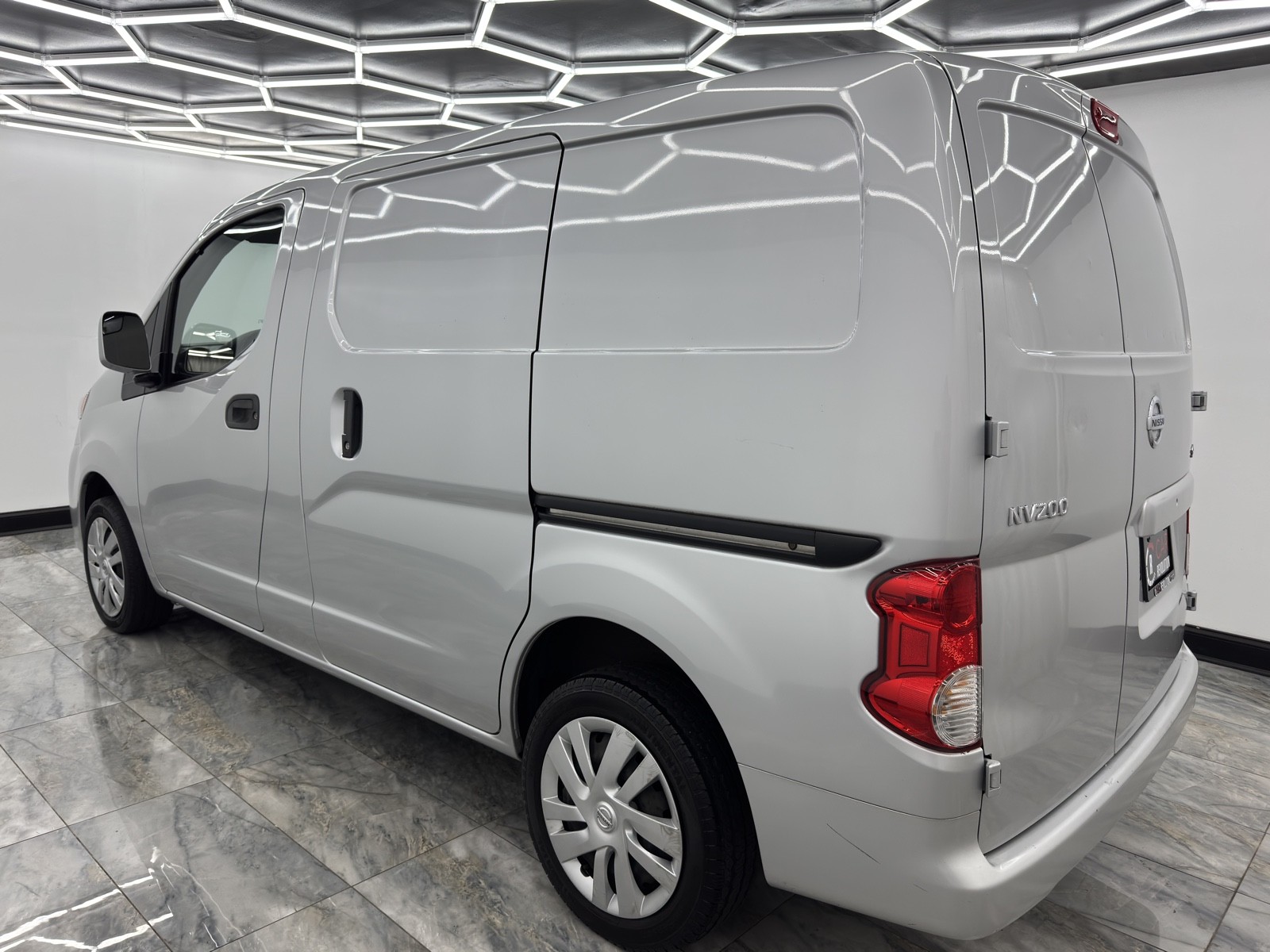 2020 Nissan NV200 SV photo 4