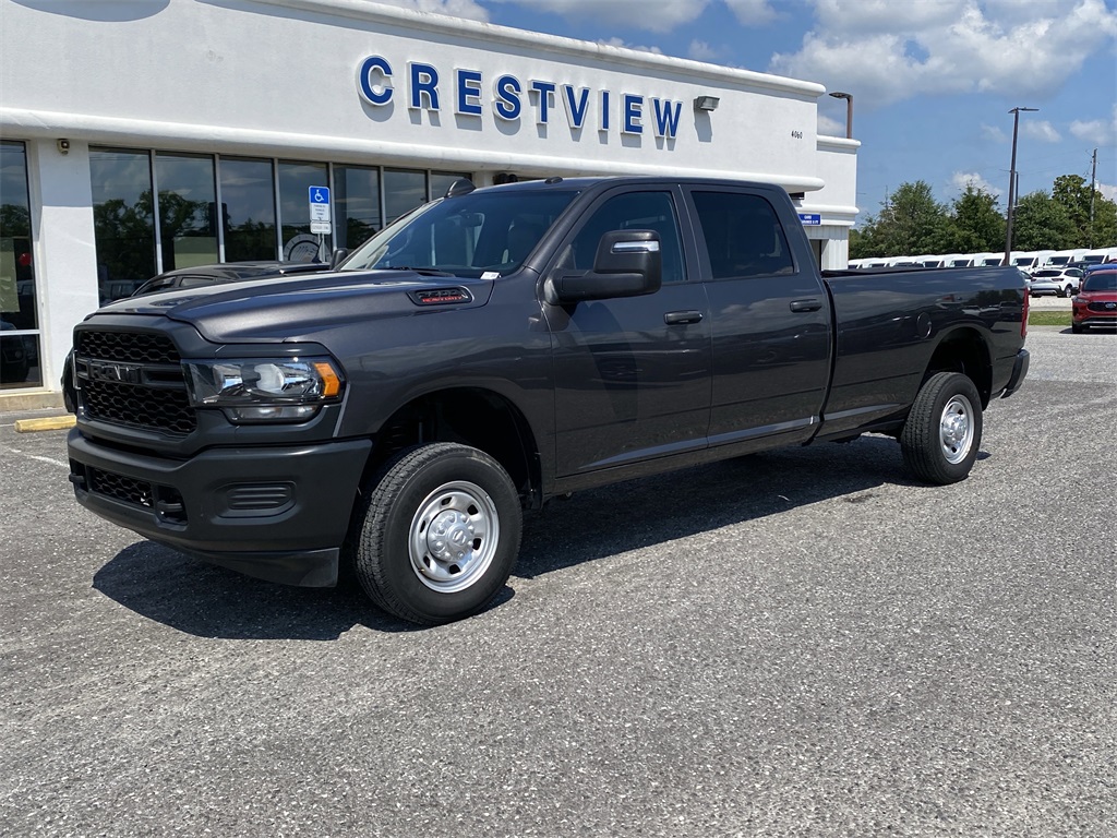 2024 Ram 2500 Tradesman photo 4