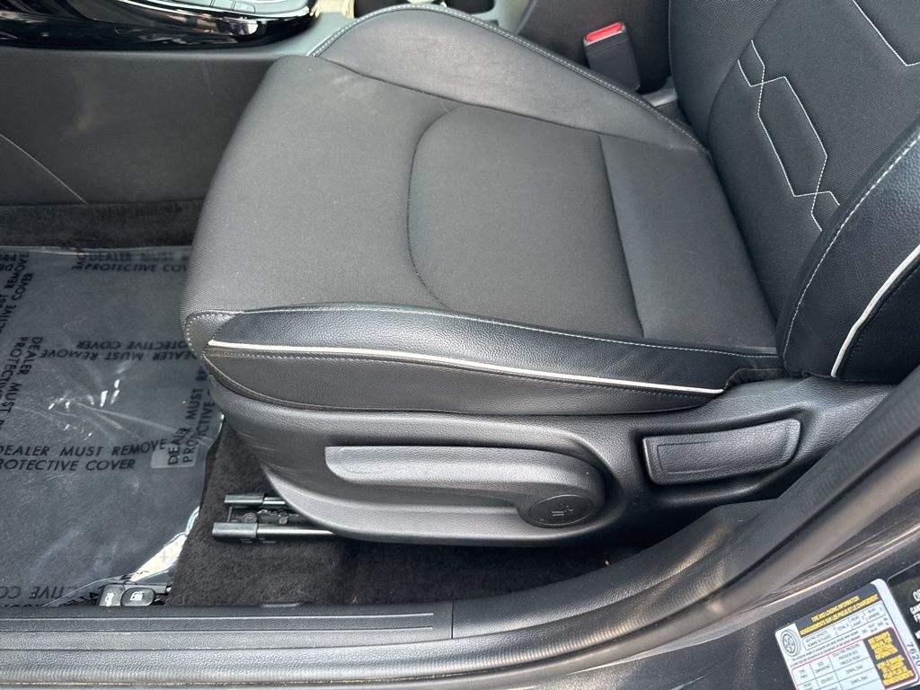 2023 Kia Forte GT-Line photo 14