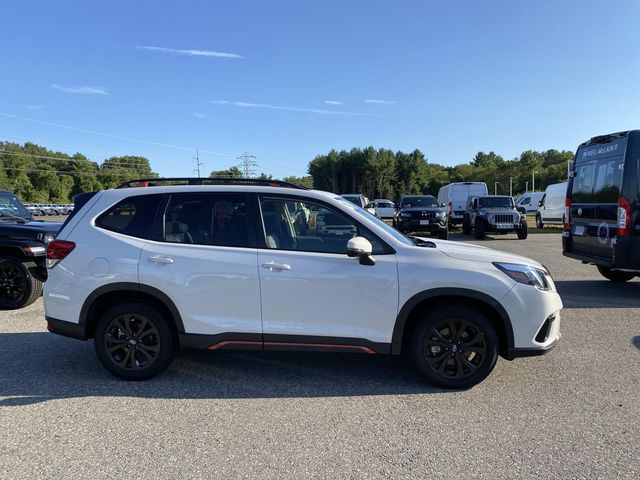 2024 Subaru Forester Sport photo 2