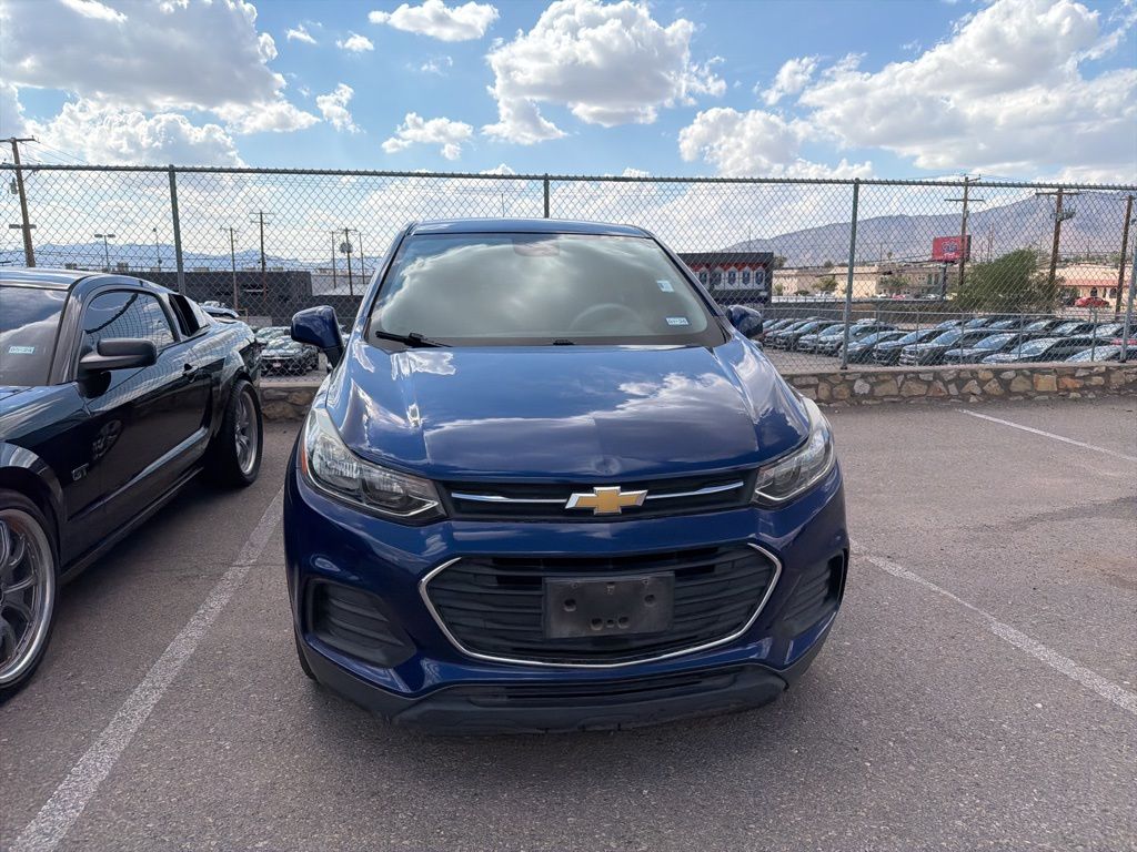 2017 Chevrolet Trax LS photo 4