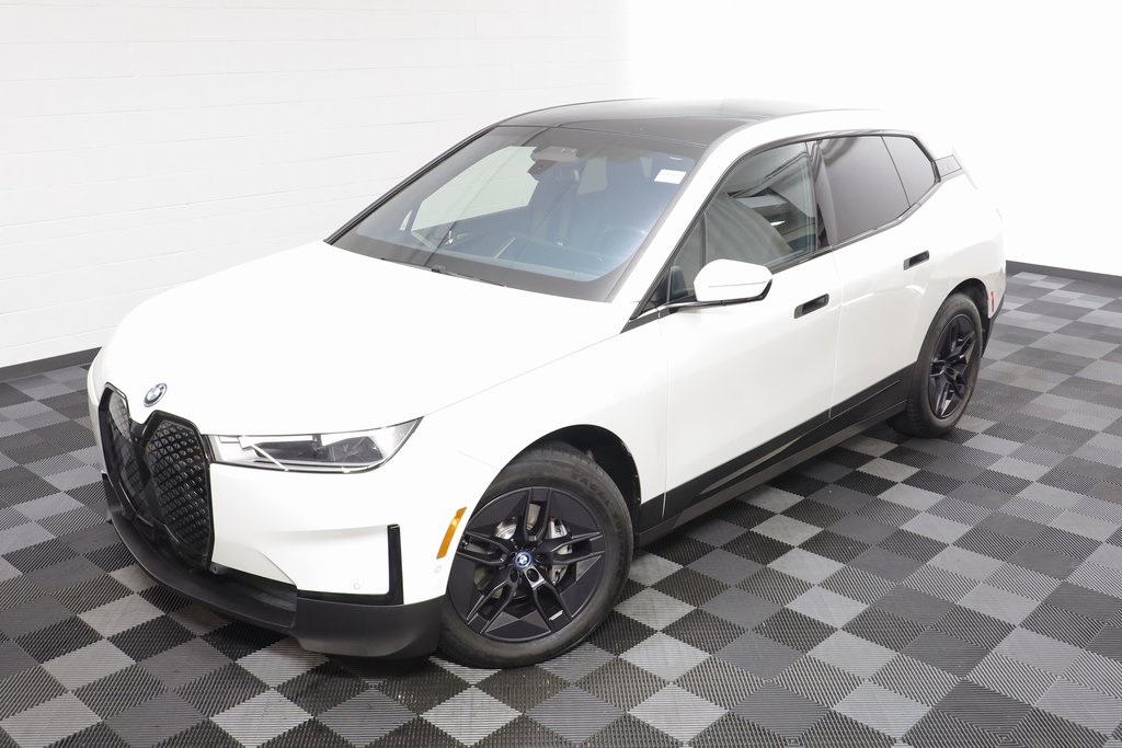 2025 BMW iX 50's photo
