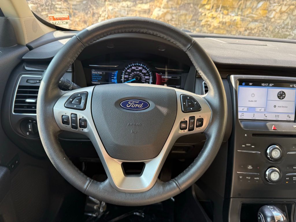 2019 Ford Flex SEL photo 17