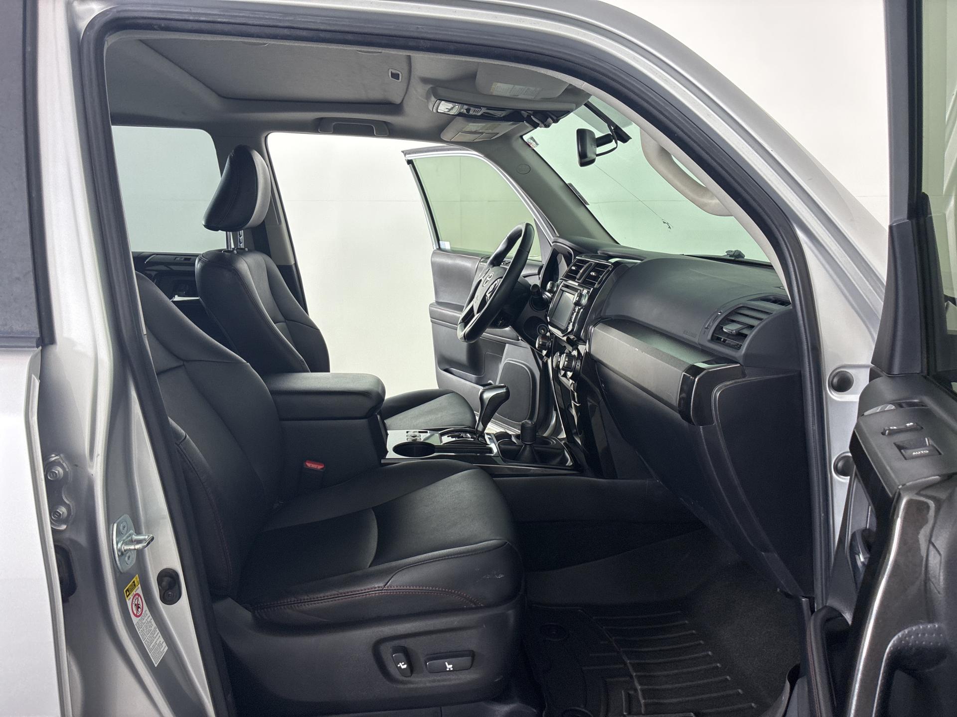2016 Toyota 4Runner TRD Pro photo 14