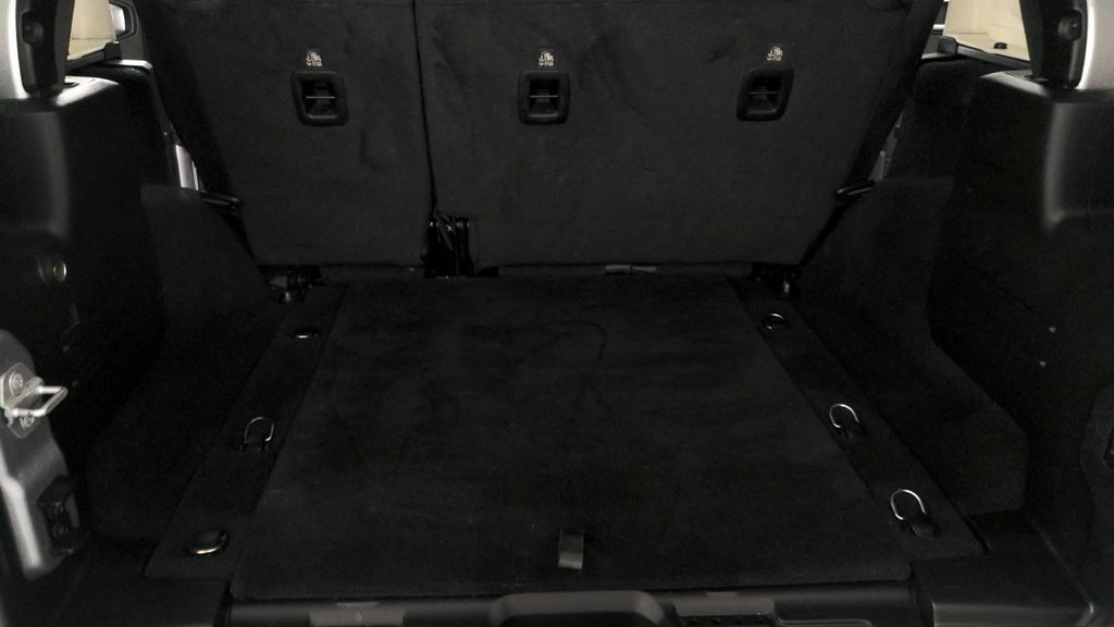 Used 2020 Silver Jeep Unlimited Sahara image 14