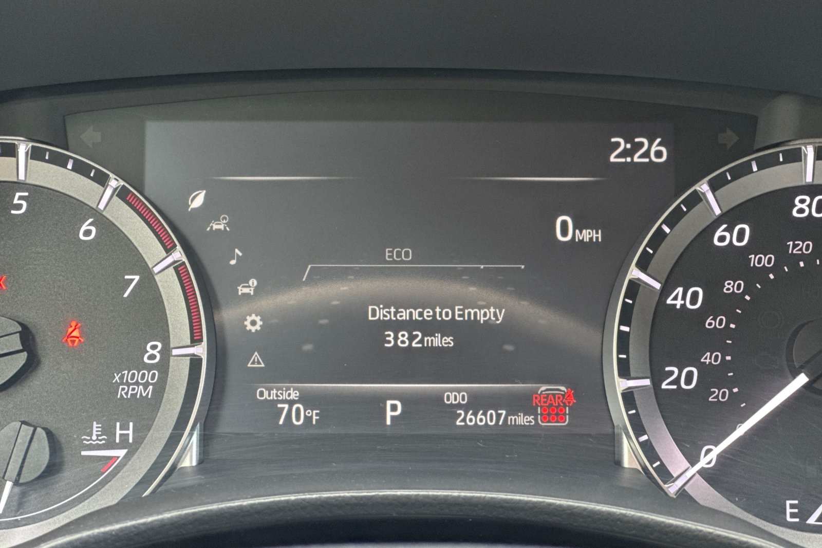 2024 Toyota Highlander LE photo 24