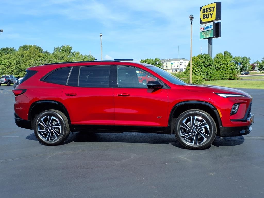 2026 Buick Enclave Sport Touring photo 2