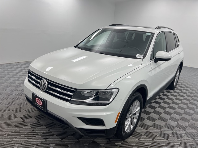 Used 2018 Volkswagen Tiguan SE with VIN 3VV2B7AX9JM140698 for sale in Cranston, RI