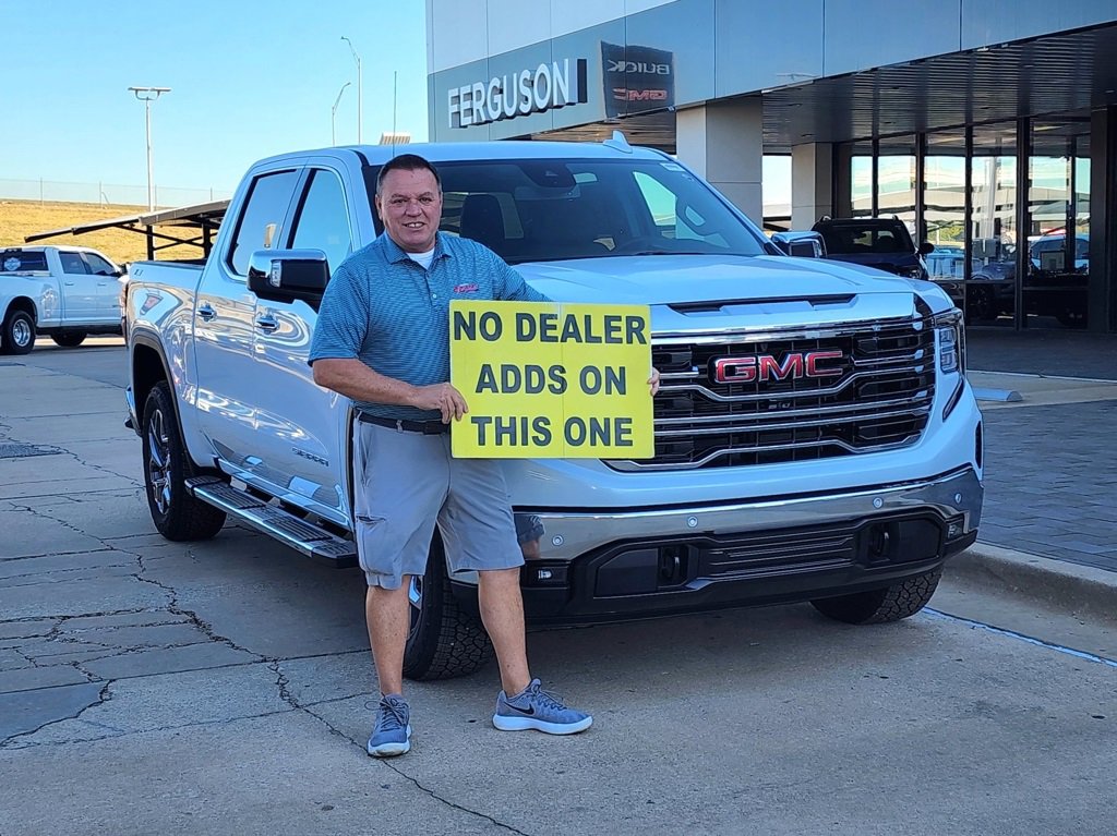 2026 GMC Sierra 1500 SLT's photo