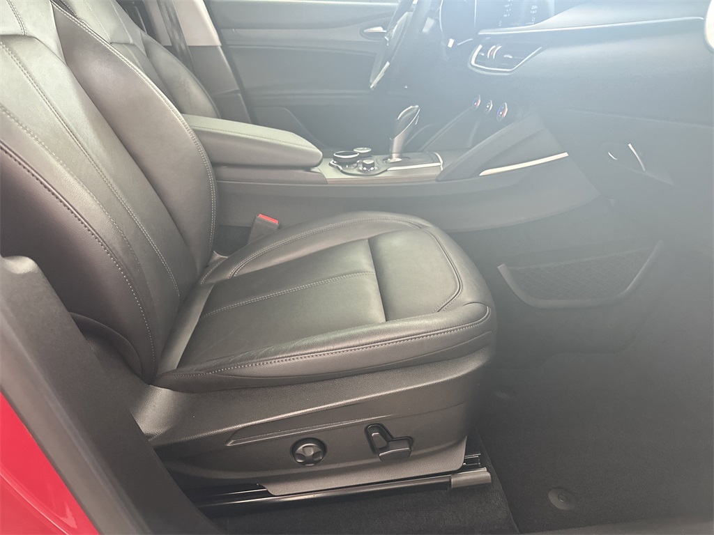 2018 Alfa Romeo Stelvio Ti photo 36