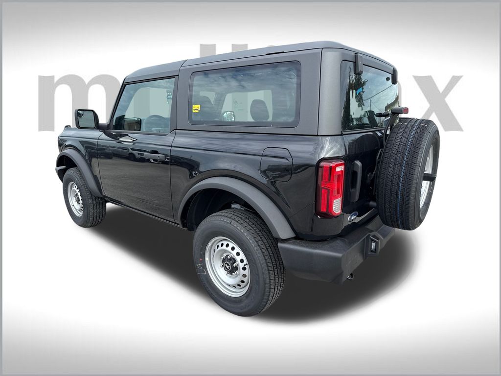 2025 Ford Bronco Base photo 3