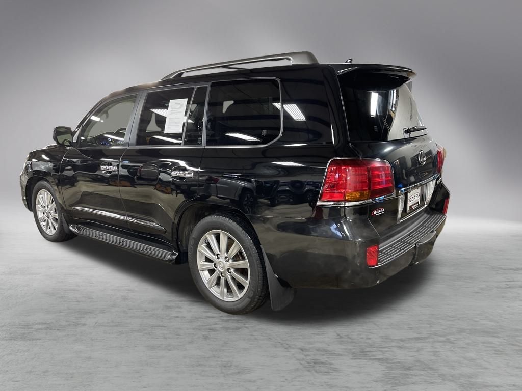 2011 Lexus LX 570 Base photo 3