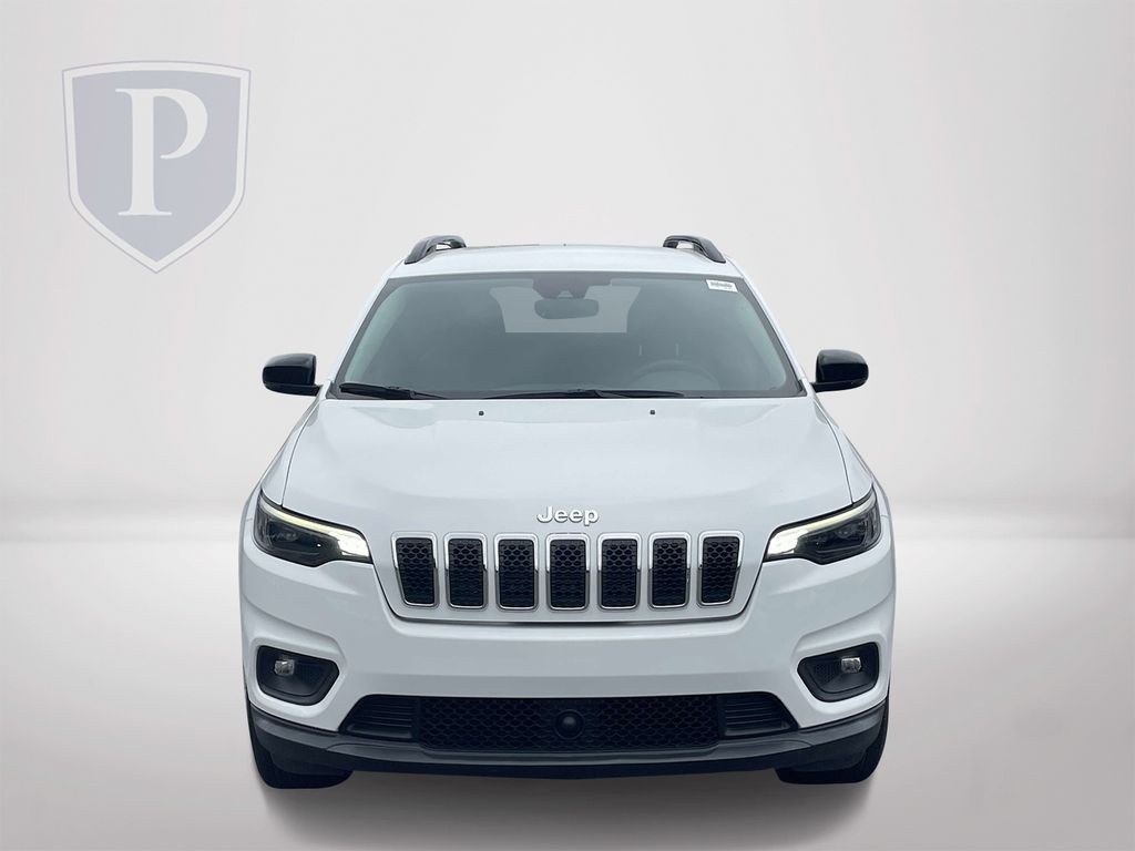 2022 Jeep Cherokee Latitude Lux photo 2