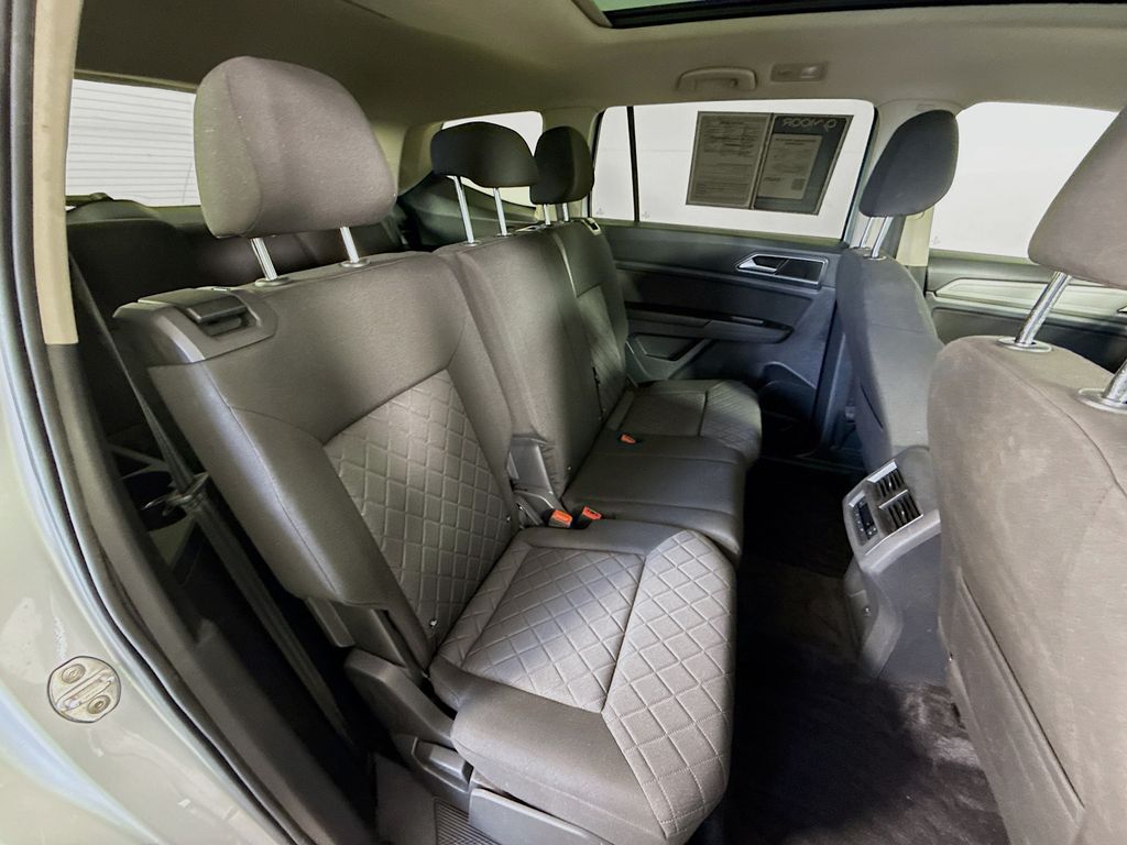 2018 Volkswagen Atlas V6 Launch Edition photo 26