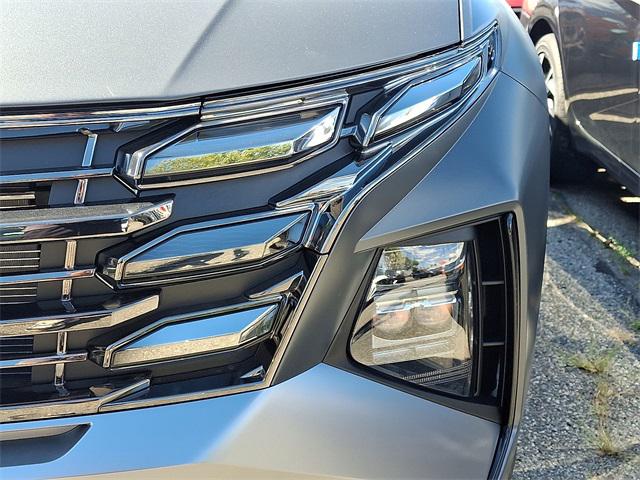 2025 Hyundai Tucson Limited photo 3