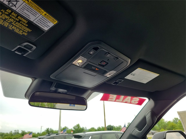 2025 Toyota Tundra SR5 CrewMax photo 29