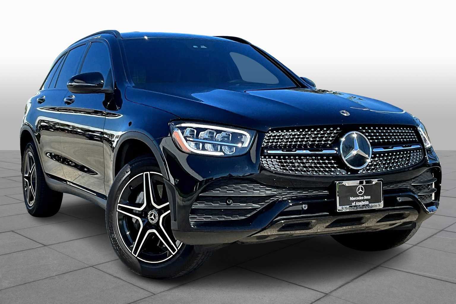 2022 Mercedes Benz GLC 300 photo 2