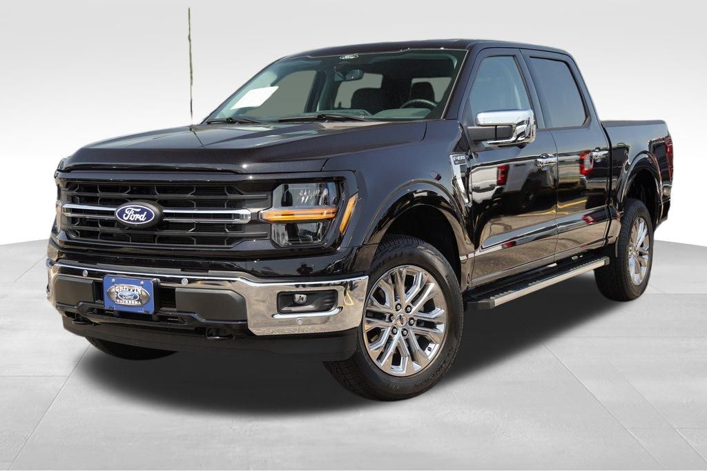 2025 Ford F-150 XLT photo 2