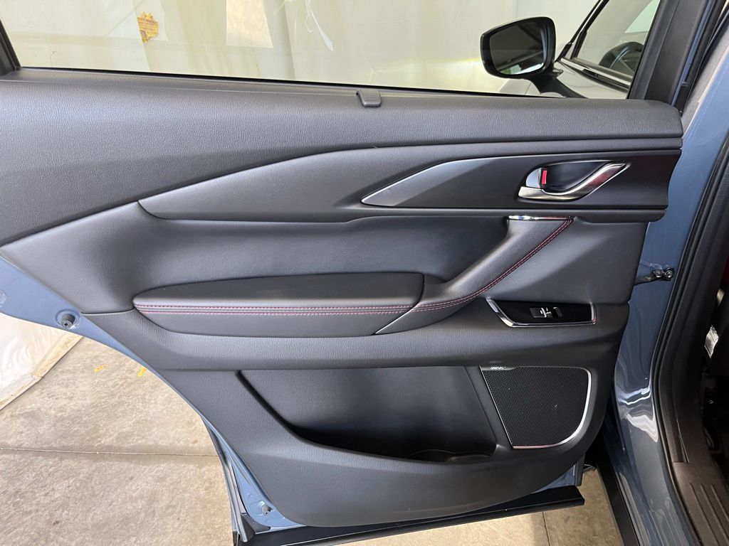 2023 Mazda CX-9 Carbon photo 12
