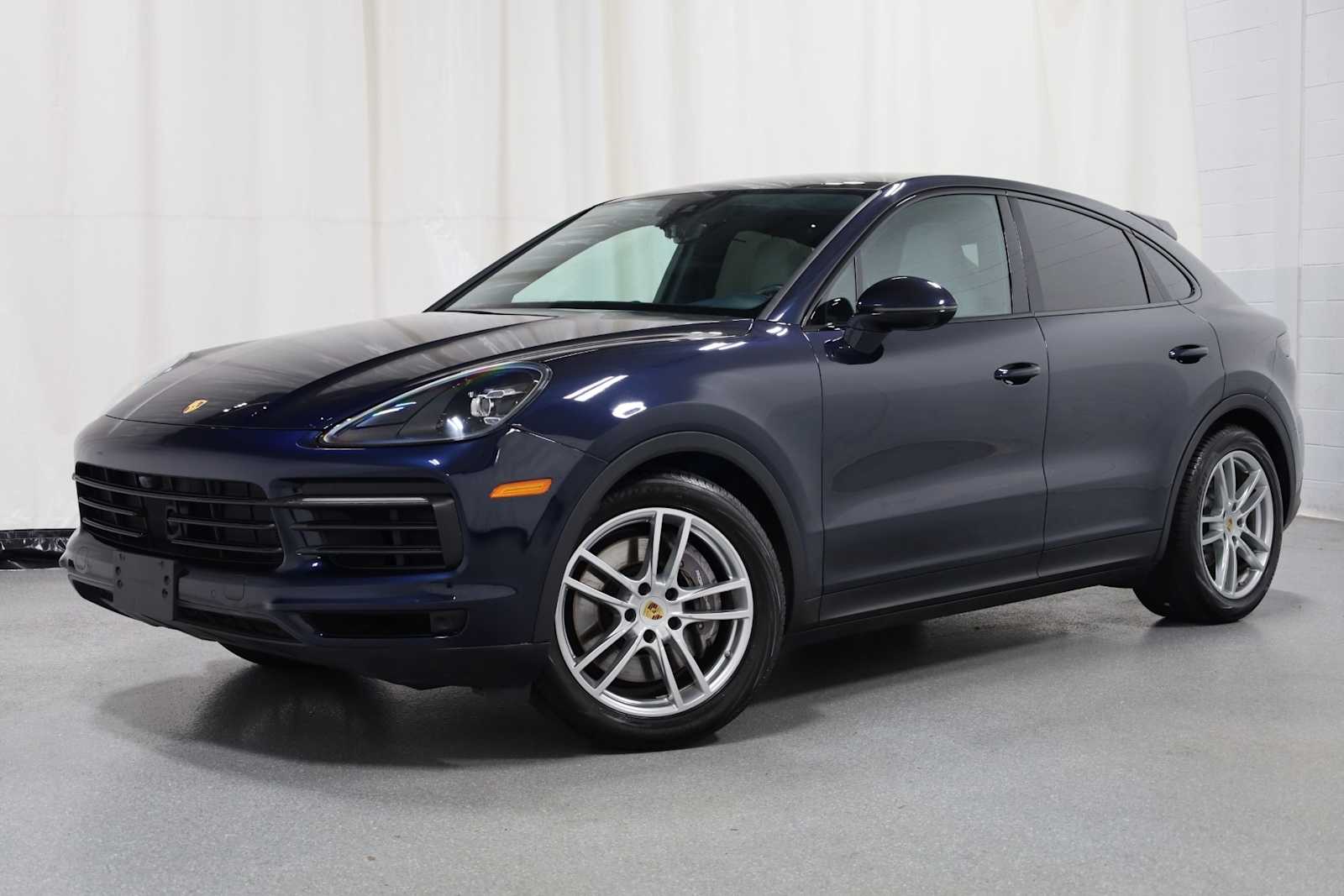 2023 Porsche Cayenne Coup Base