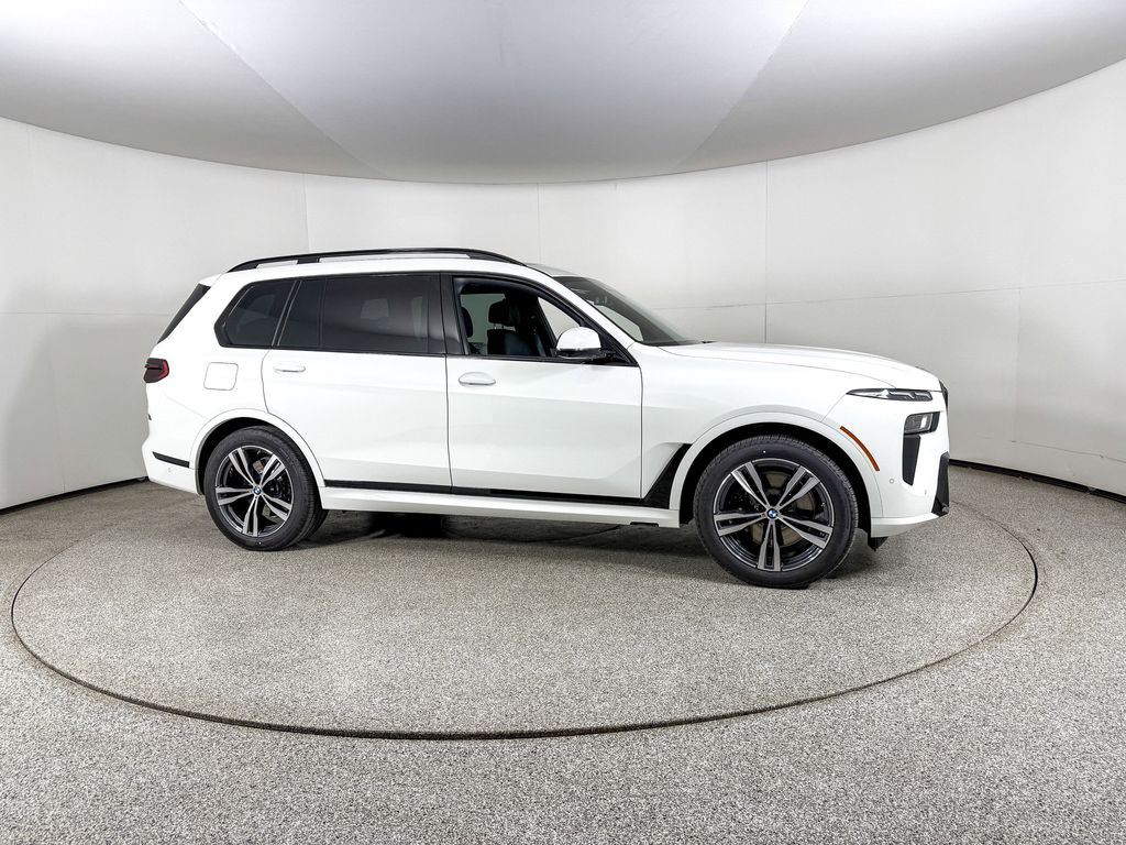 New 2026 Alpine White BMW xDrive40i image 3