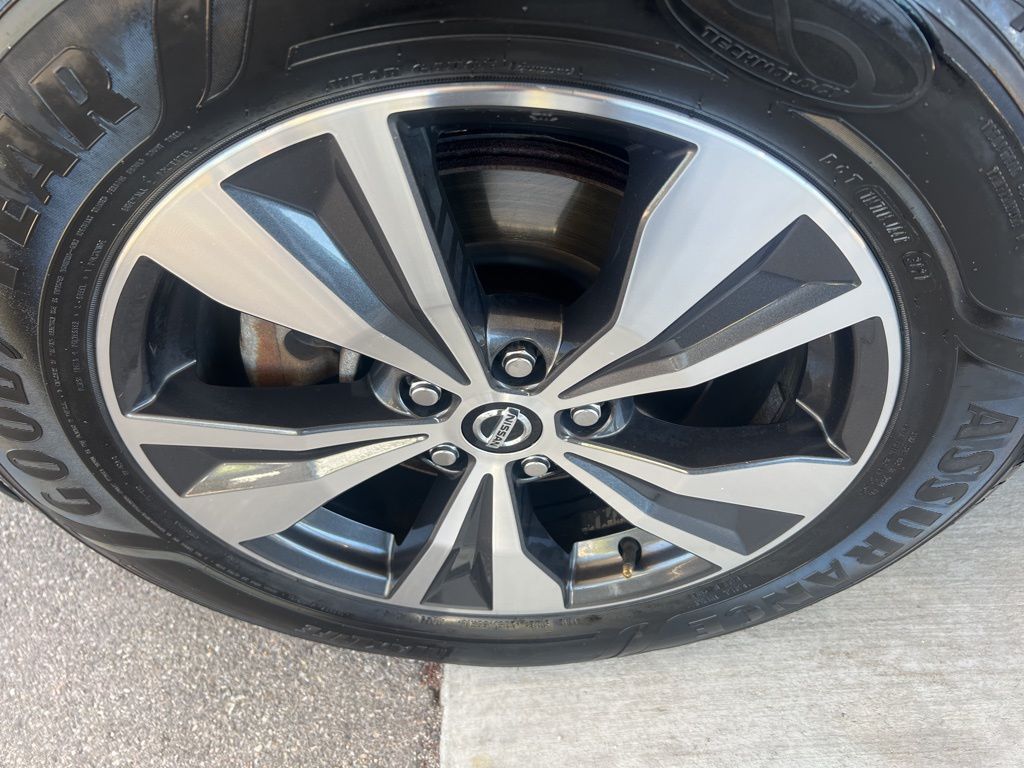 2019 Nissan Murano SV photo 43