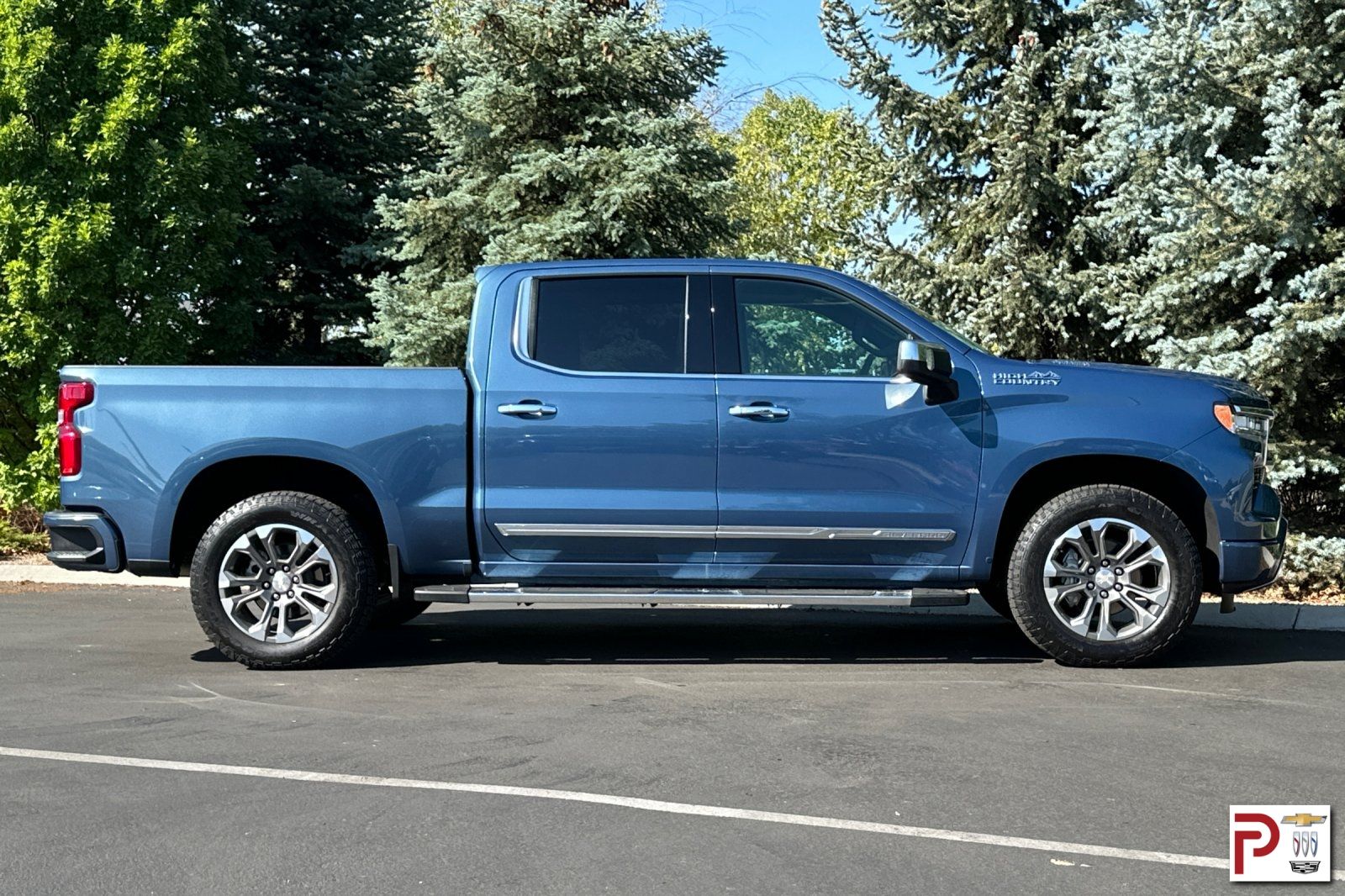 2024 Chevrolet Silverado 1500 High Country photo 3