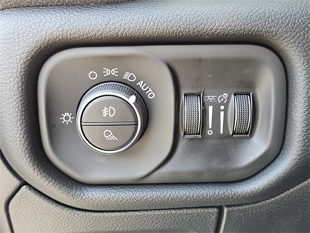 2025 Ram 1500 Big Horn Lone Star photo 31