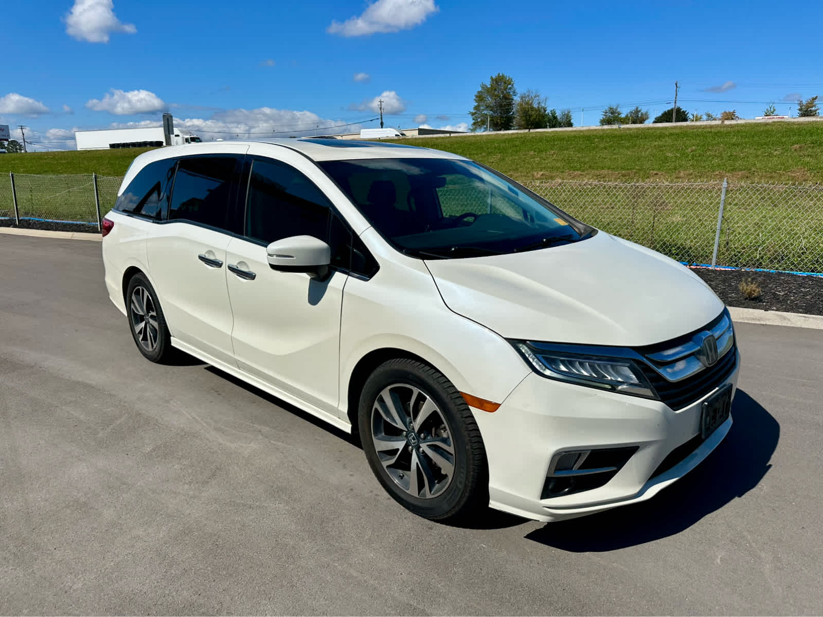 2018 Honda Odyssey Elite photo 3