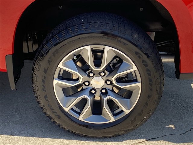 2024 Chevrolet Silverado 1500 LT photo 33