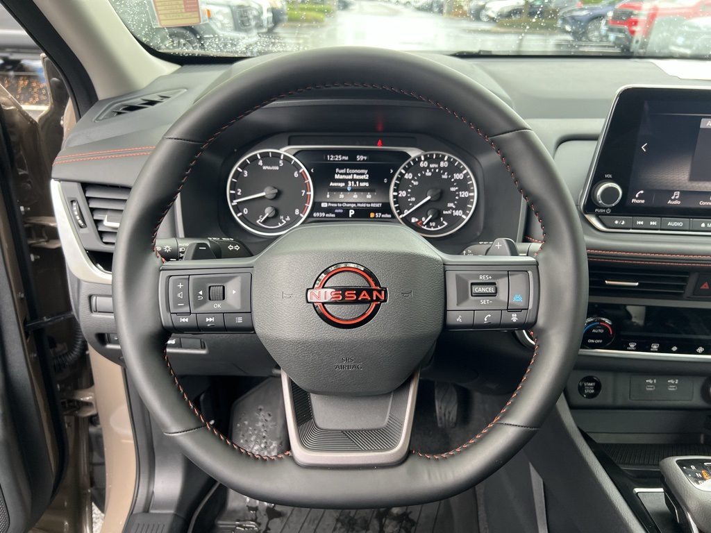 2025 Nissan Rogue SV photo 16