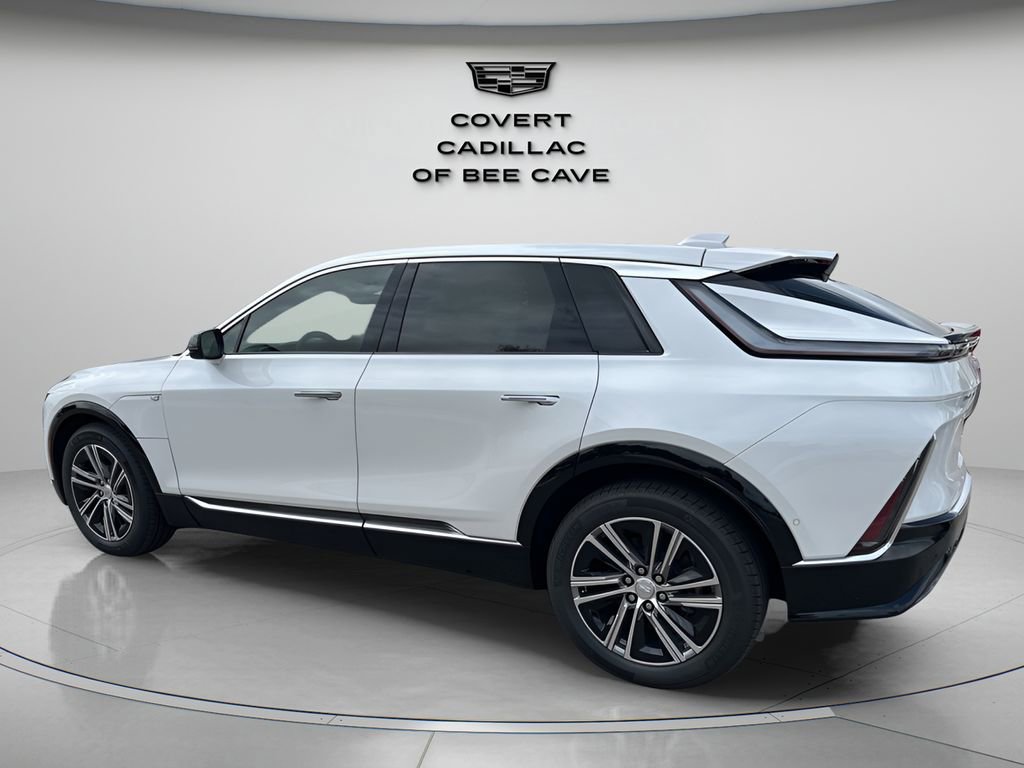 2025 Cadillac Lyriq Luxury photo 6