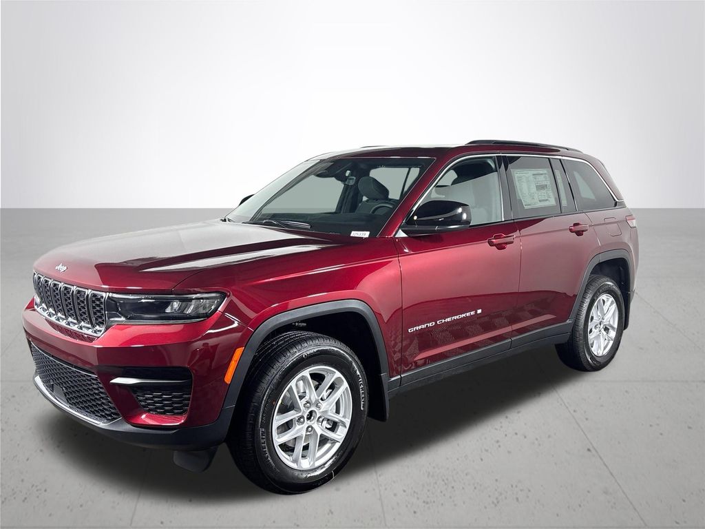 2025 Jeep Grand Cherokee Laredo X photo 2