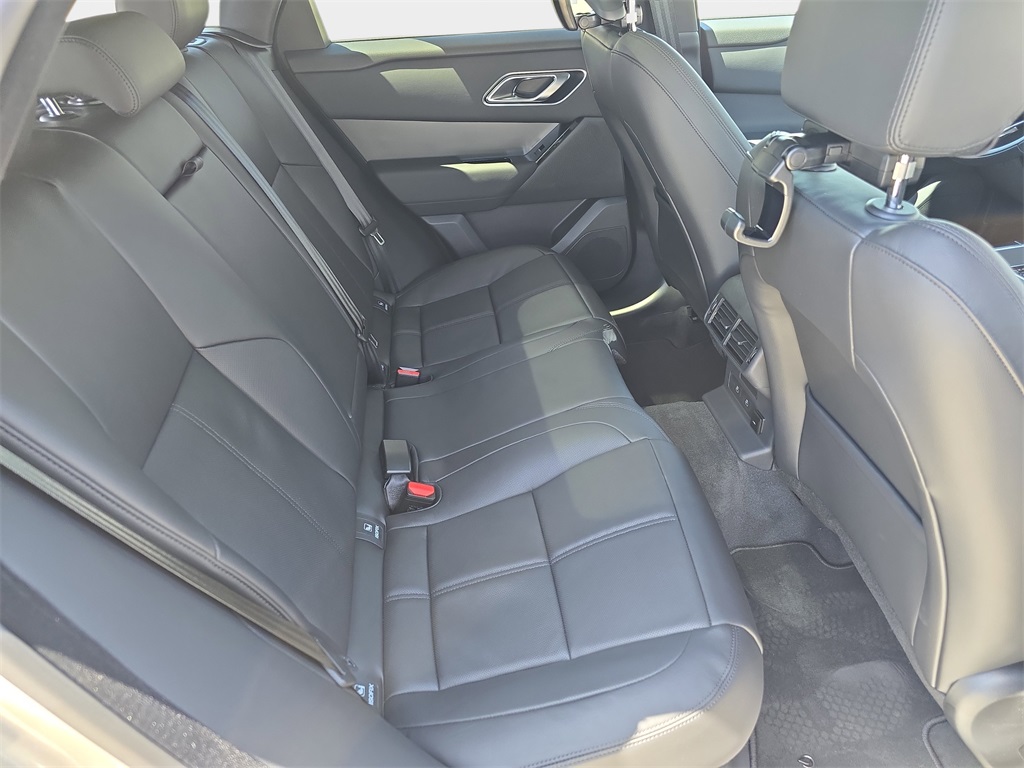 2026 Land Rover Range Rover Velar S photo 11