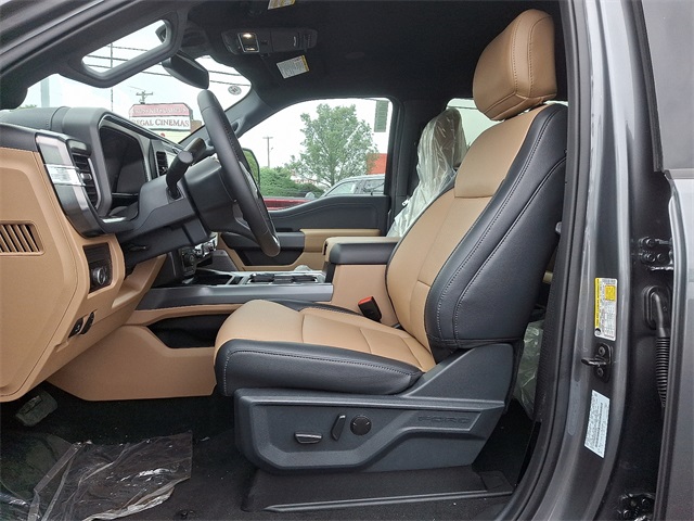 2025 Ford F-350 photo 9